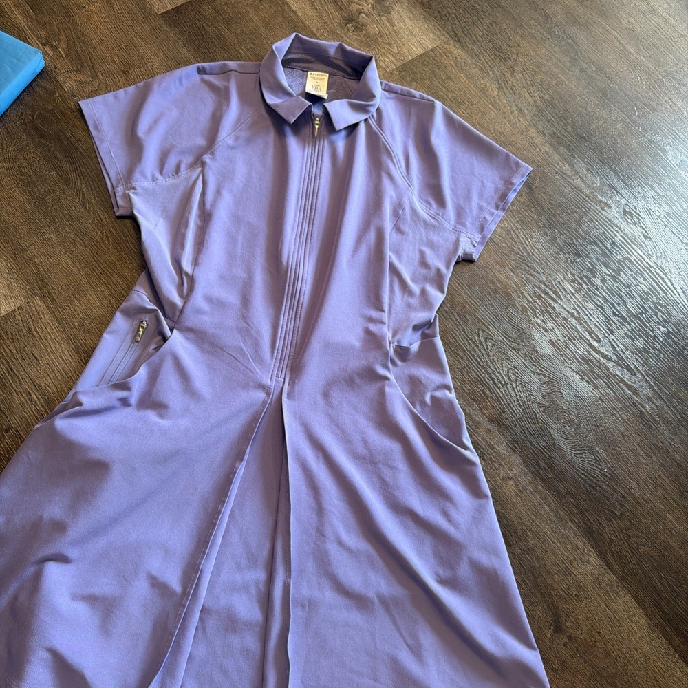 Athleta Purple Fairway Dress Size Medium Lavender Athleisure Stretch
